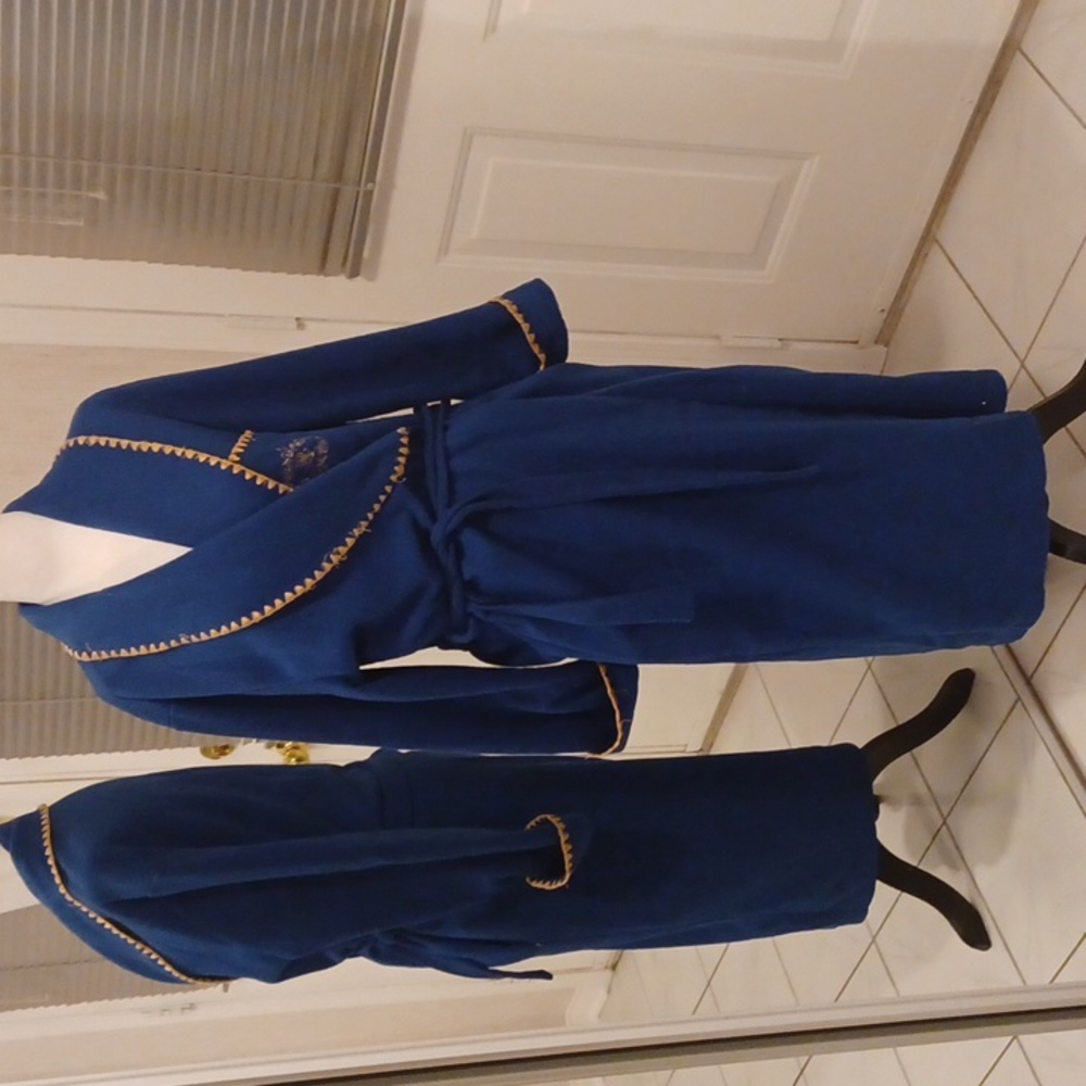 4/$40 Blue Fleece Robe - Size Medium
